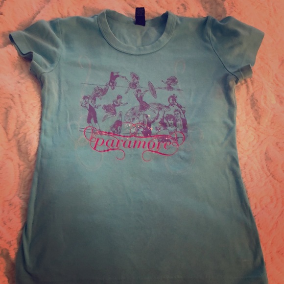 Tops - Paramore band t-shirt rare (old school)